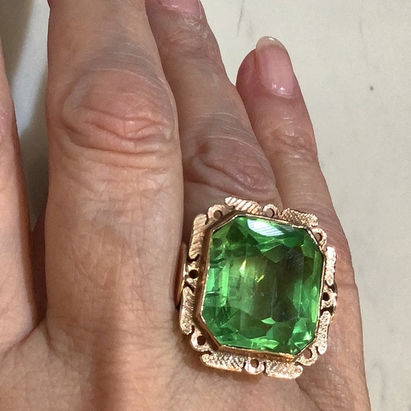 Antique Ring &Earrings Rose Gold - Picture 1 of 6